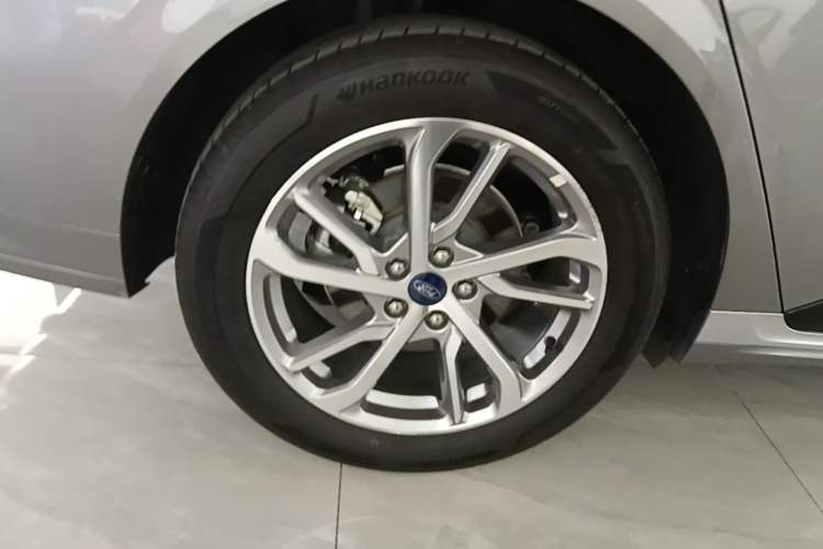 Used Ford Mondeo 2022 Restyled EcoBoost 245 Luxury Version Right Rear Wheel Hub