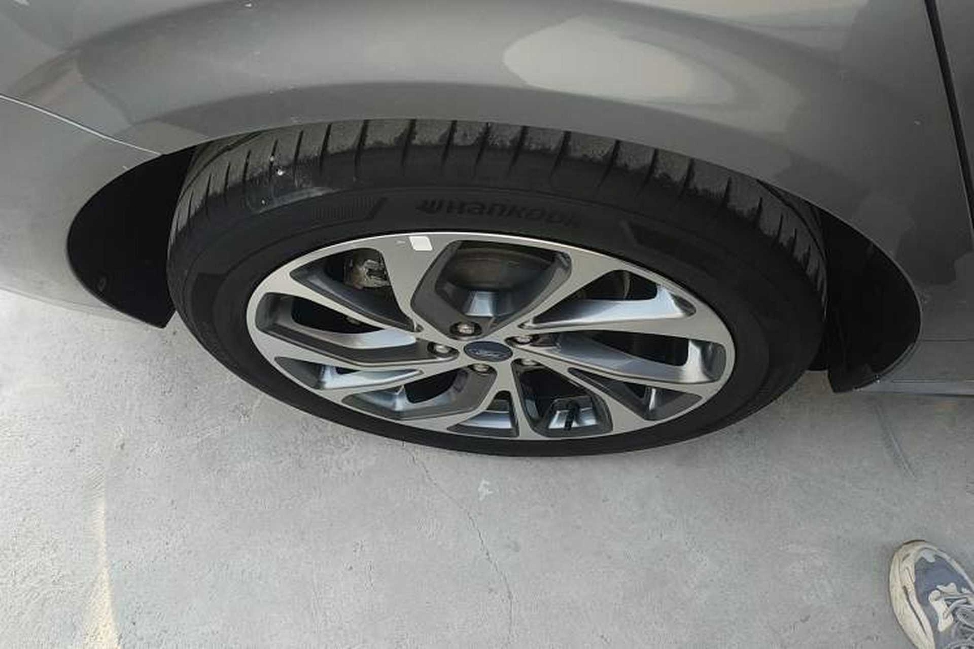 Used Ford Mondeo 2022 EcoBoost 245 Ultimate Model Right Rear Wheel Hub