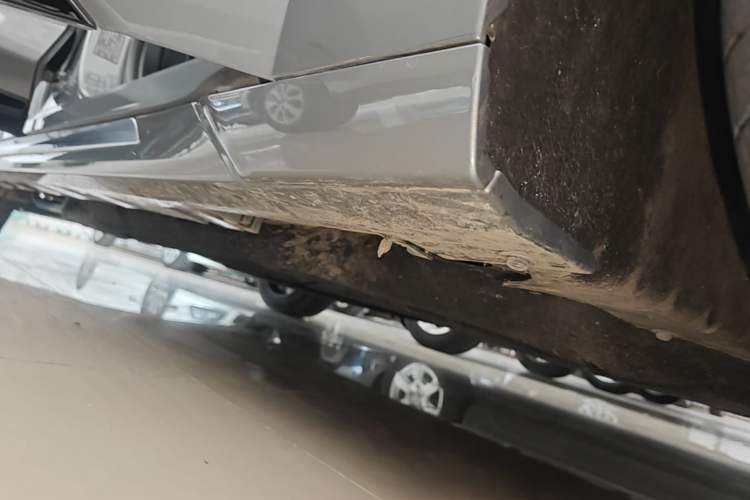 Used Ford Mondeo 2022 EcoBoost 245 Ultimate Model Right Side Sill
