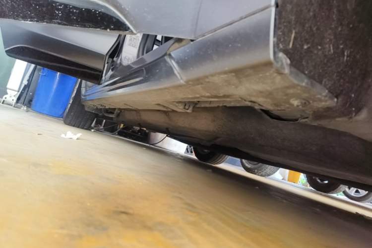 Used Ford Mondeo 2022 Restyled EcoBoost 245 Luxury Version Right Side Sill