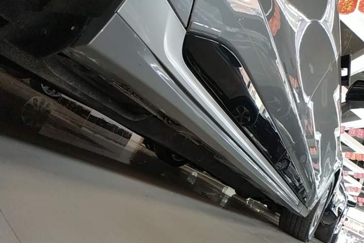 Used Ford Mondeo 2022 EcoBoost 245 Luxury Model Right Side Sill
