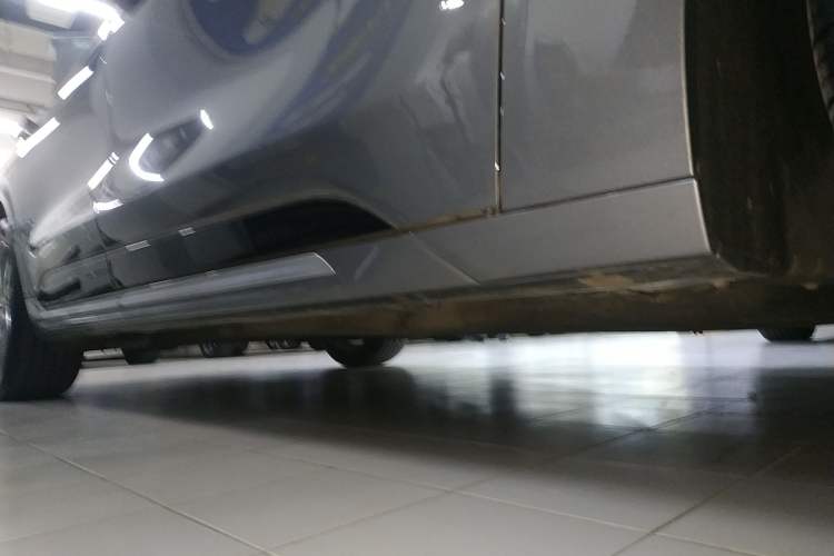 Used Ford Mondeo 2022 Restyled EcoBoost 245 Luxury Version Right Side Sill