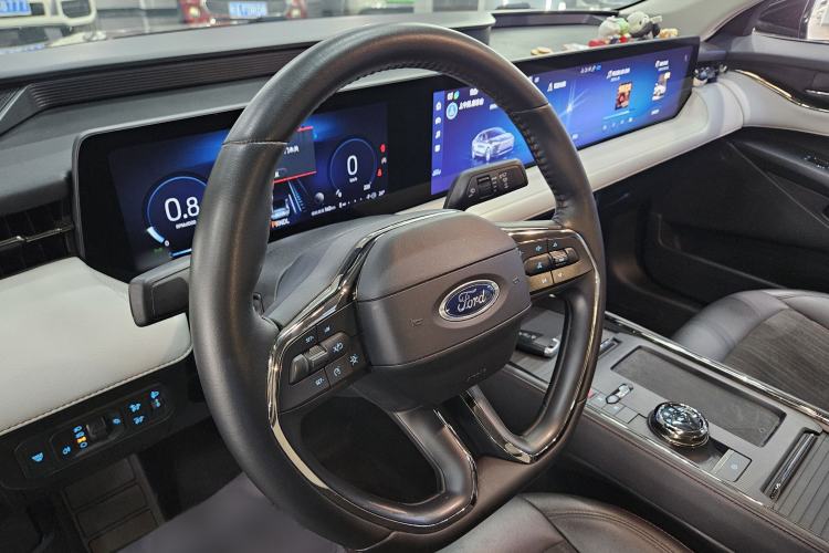 Used Ford Mondeo 2022 EcoBoost 245 Luxury Model Steering Wheel