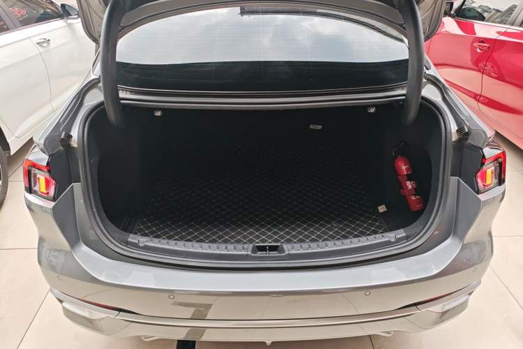 Used Ford Mondeo 2022 Restyled EcoBoost 245 Luxury Version Trunk