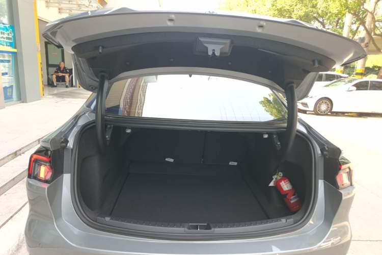 Used Ford Mondeo 2022 Facelifted EcoBoost 245 Ultimate Edition Trunk
