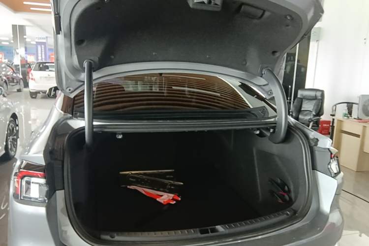 Used Ford Mondeo 2022 Restyled EcoBoost 245 Luxury Version Trunk