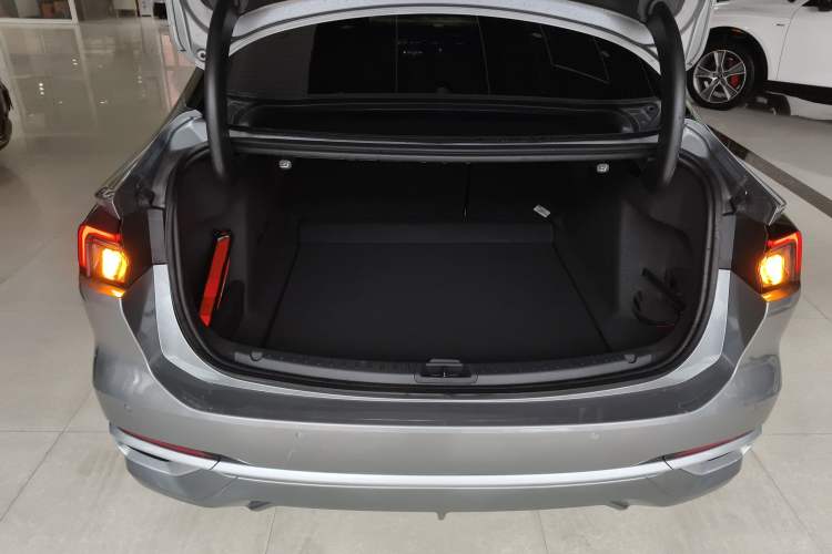 Used Ford Mondeo 2022 Restyled EcoBoost 245 Luxury Version Trunk