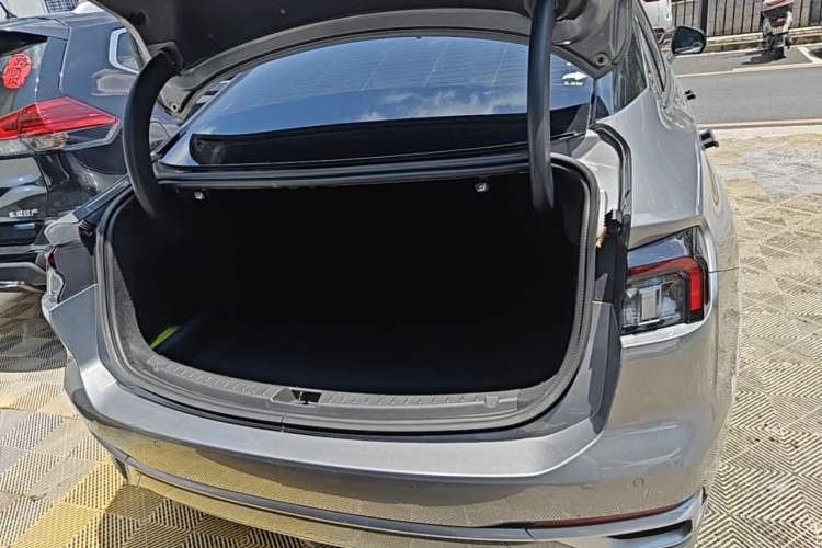 Used Ford Mondeo 2022 Restyled EcoBoost 245 Luxury Version Trunk