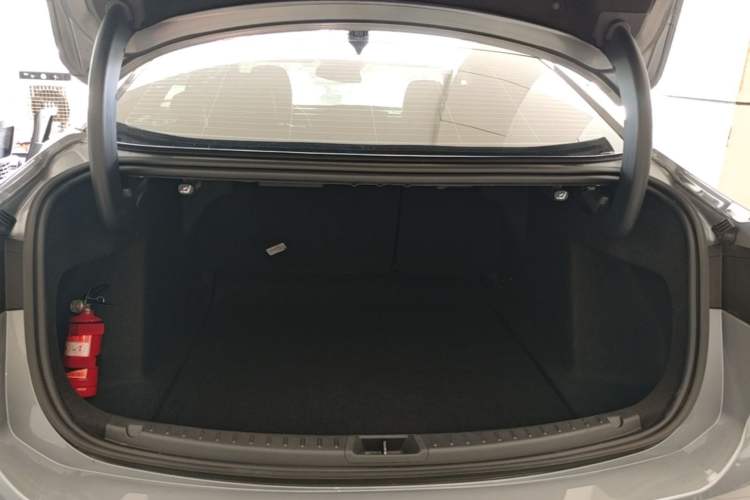 Used Ford Mondeo 2022 Restyled EcoBoost 245 Luxury Version Trunk
