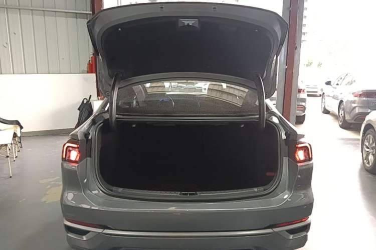 Used Ford Mondeo 2022 Facelifted EcoBoost 245 Ultimate Edition Trunk