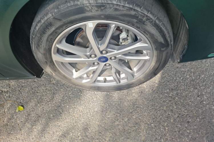 Used Ford Mondeo 2022 EcoBoost 245 Luxury Model Right Front Wheel Hub