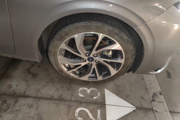 Used Ford Mondeo 2022 Facelifted EcoBoost 245 Ultimate Edition Right Front Wheel Hub