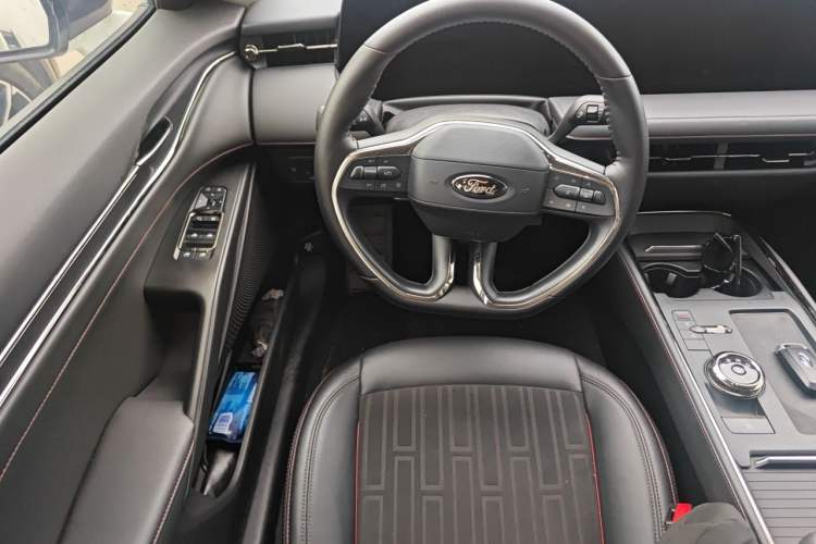 Used Ford Mondeo 2022 Restyled EcoBoost 245 Luxury Version Steering Wheel