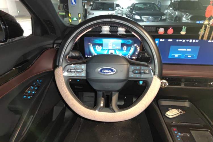 Used Ford Mondeo 2022 Facelifted EcoBoost 245 Ultimate Edition Steering Wheel
