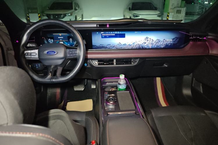 Used Ford Mondeo 2022 Facelifted EcoBoost 245 Ultimate Edition Center Console