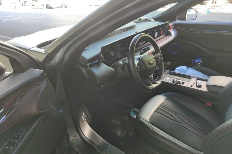 Used Ford Mondeo 2022 Facelifted EcoBoost 245 Ultimate Edition Driver Seat