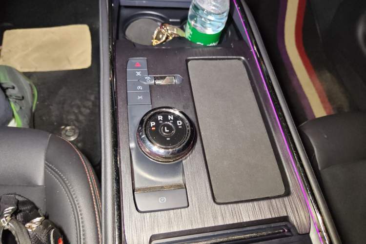 Used Ford Mondeo 2022 Facelifted EcoBoost 245 Ultimate Edition Gear Lever