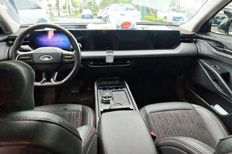 Used Ford Mondeo 2022 Restyled EcoBoost 245 Luxury Version Center Console