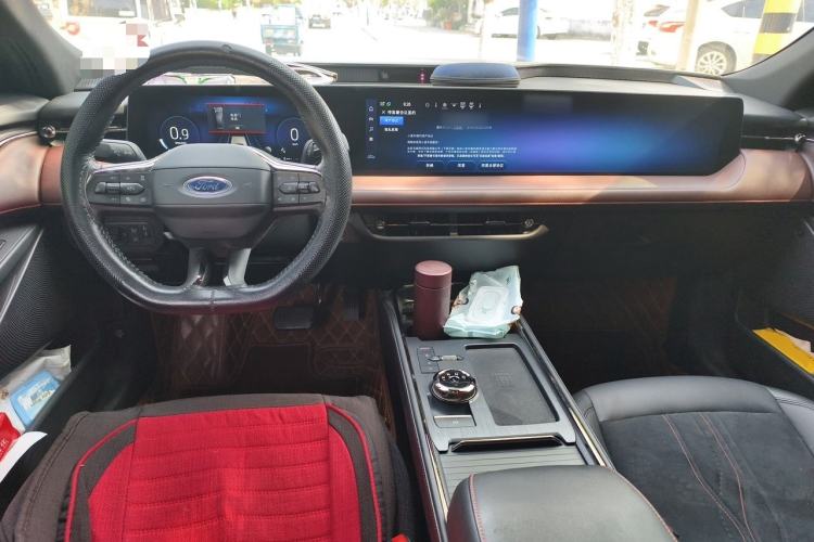 Used Ford Mondeo 2022 EcoBoost 245 Ultimate Model Center Console