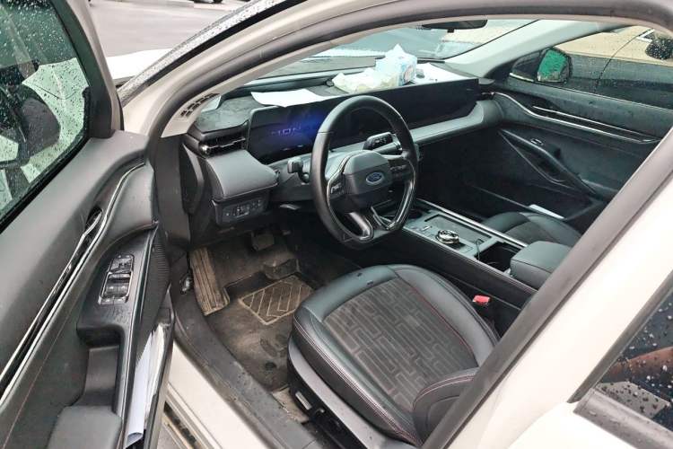 Used Ford Mondeo 2022 Restyled EcoBoost 245 Luxury Version Driver Seat
