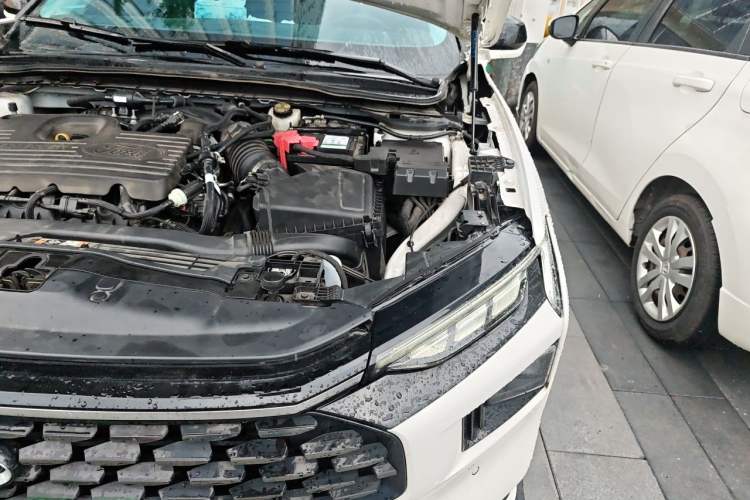 Used Ford Mondeo 2022 Restyled EcoBoost 245 Luxury Version Engine Bay Left