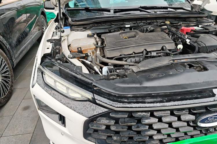 Used Ford Mondeo 2022 Restyled EcoBoost 245 Luxury Version Engine Bay Right