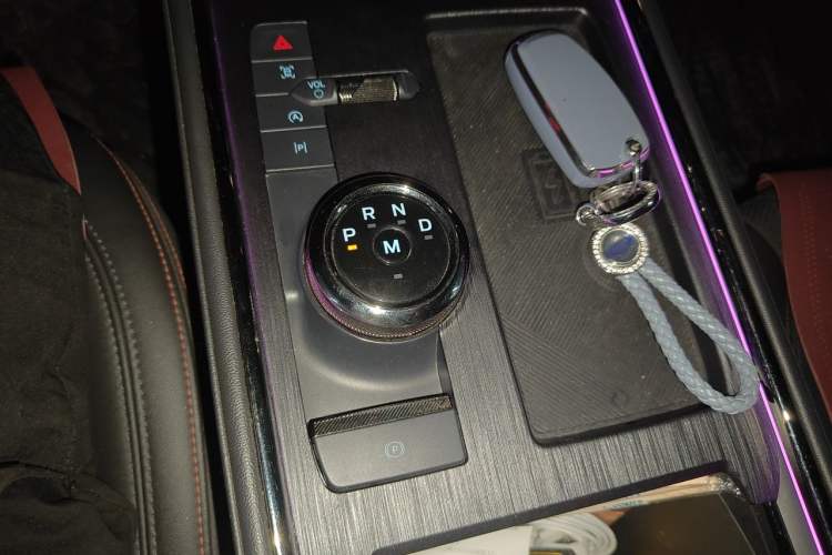 Used Ford Mondeo 2022 EcoBoost 245 ST-Line Gear Lever