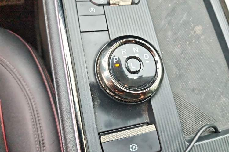 Used Ford Mondeo 2022 Restyled EcoBoost 245 Luxury Version Gear Lever