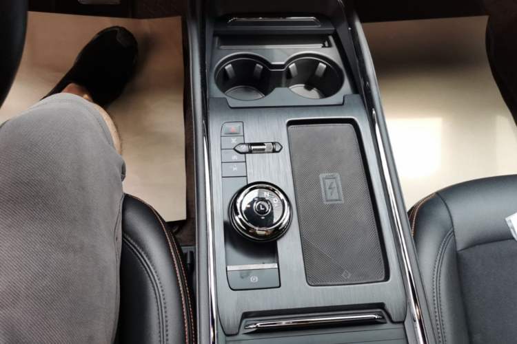 Used Ford Mondeo 2022 EcoBoost 245 Ultimate Model Gear Lever