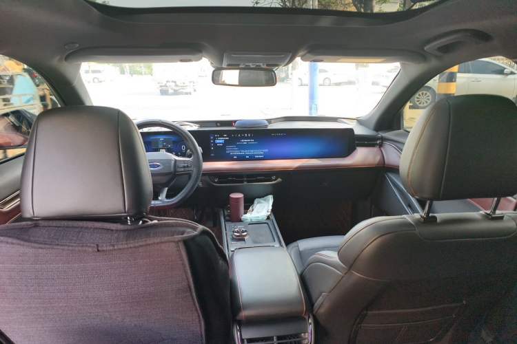 Used Ford Mondeo 2022 EcoBoost 245 Ultimate Model Headliner