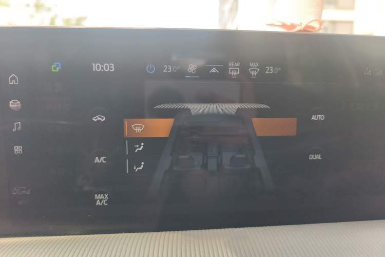 Used Ford Mondeo 2022 Restyled EcoBoost 245 Luxury Version Audio And AC Panel
