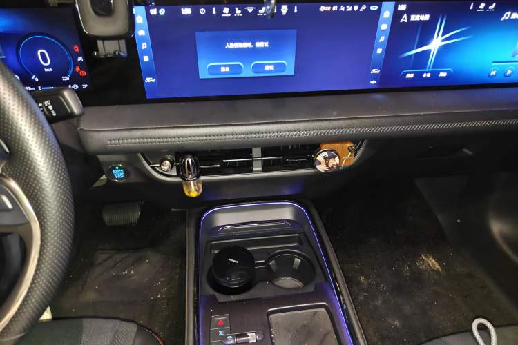 Used Ford Mondeo 2022 EcoBoost 245 ST-Line Audio And AC Panel