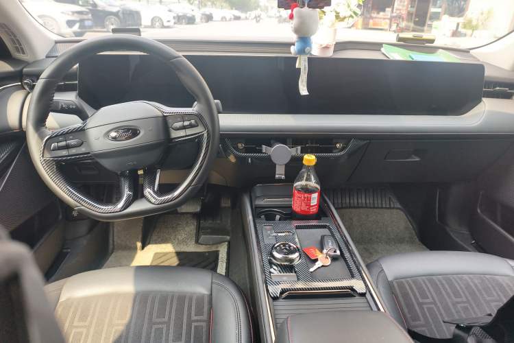 Used Ford Mondeo 2022 Restyled EcoBoost 245 Luxury Version Center Console