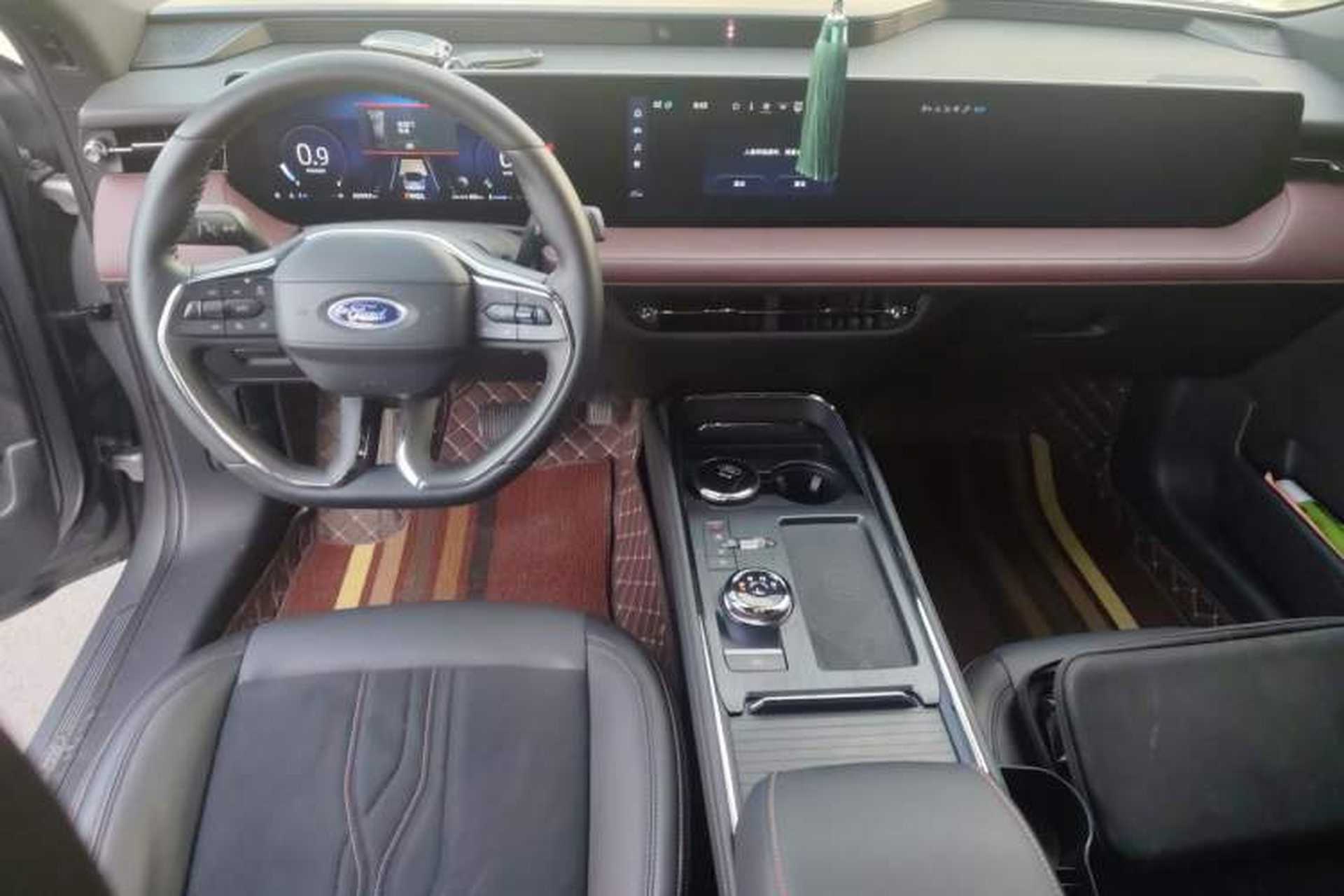 Used Ford Mondeo 2022 EcoBoost 245 Ultimate Model Center Console