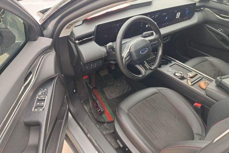 Used Ford Mondeo 2022 Restyled EcoBoost 245 Luxury Version Driver Seat