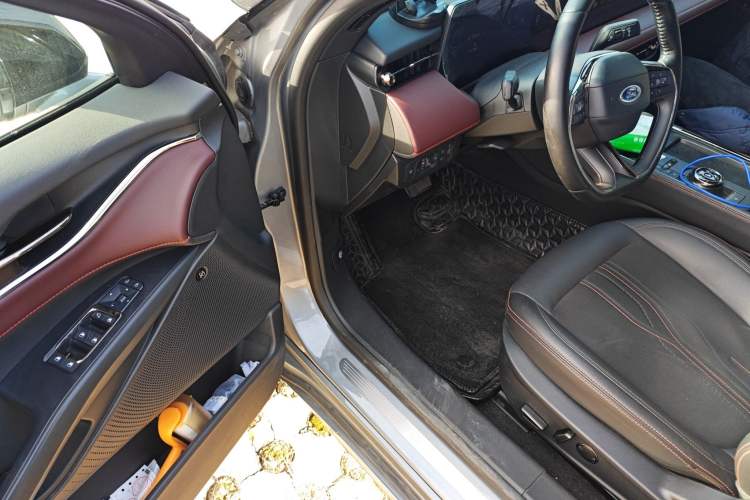 Used Ford Mondeo 2022 EcoBoost 245 Ultimate Model Driver Seat