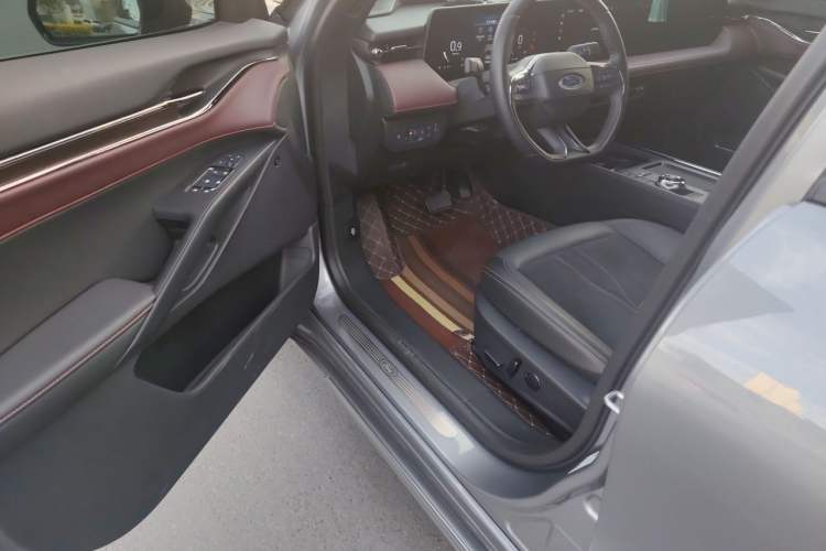 Used Ford Mondeo 2022 EcoBoost 245 Ultimate Model Driver Seat