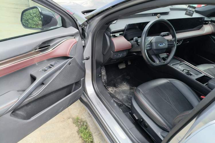 Used Ford Mondeo 2022 EcoBoost 245 Ultimate Model Driver Seat