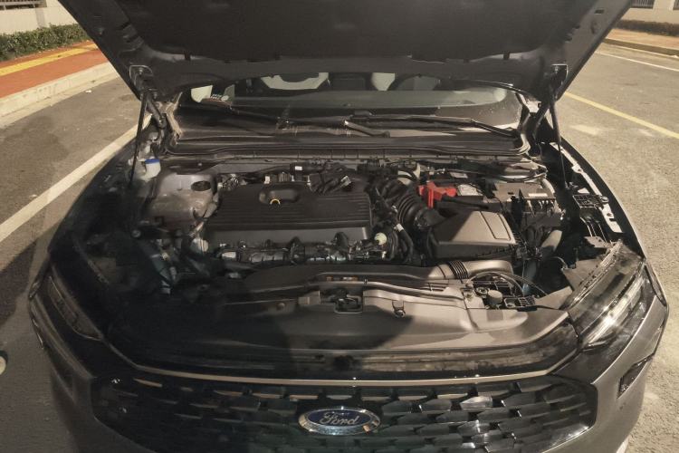 Used Ford Mondeo 2022 EcoBoost 245 Luxury Model Engine Bay