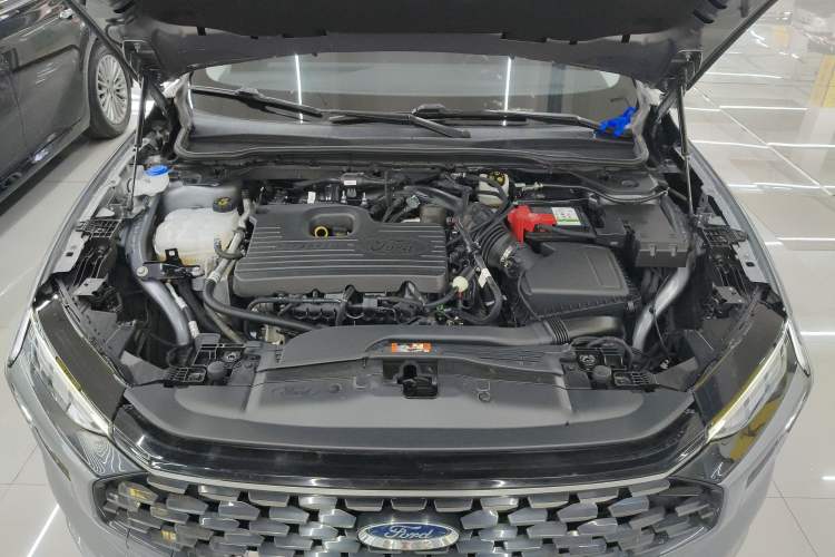 Used Ford Mondeo 2022 Restyled EcoBoost 245 Luxury Version Engine Bay