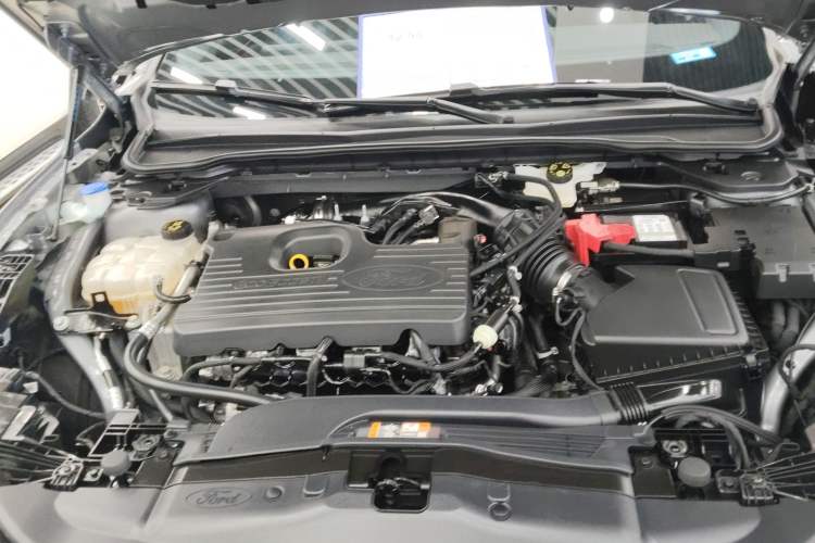 Used Ford Mondeo 2022 Facelift EcoBoost 245 ST-Line Engine Bay
