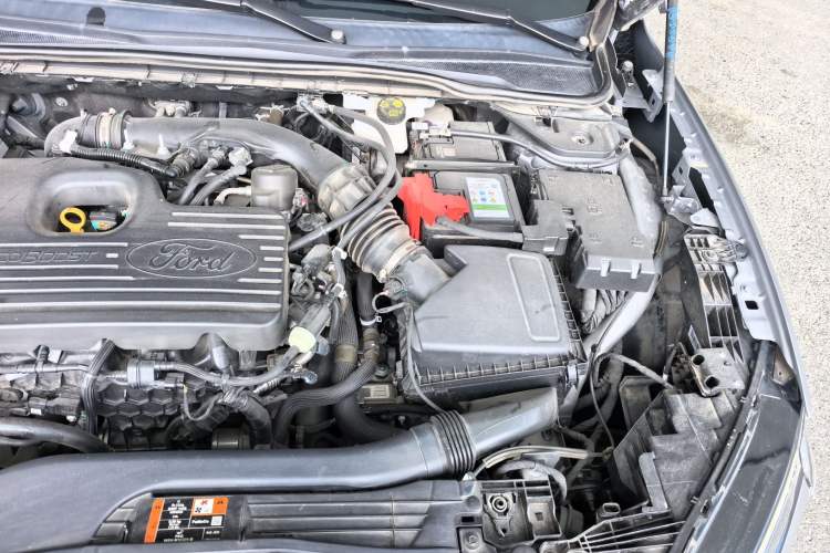 Used Ford Mondeo 2022 EcoBoost 245 Ultimate Model Engine Bay Left