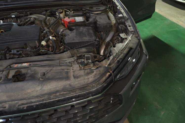 Used Ford Mondeo 2022 EcoBoost 245 Luxury Model Engine Bay Left