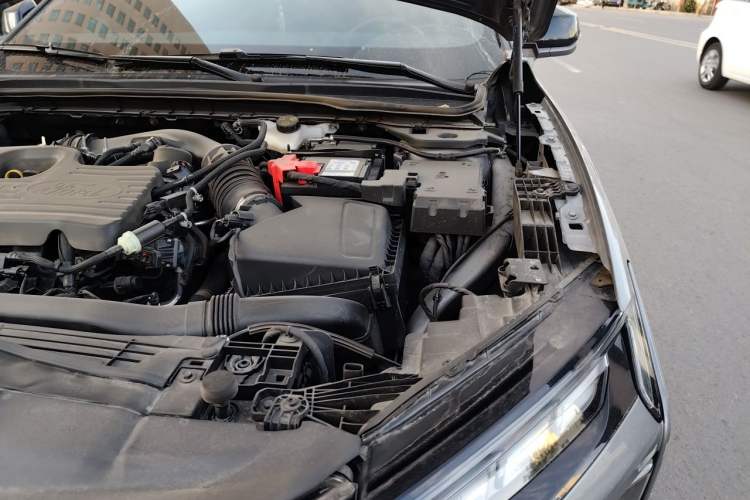 Used Ford Mondeo 2022 EcoBoost 245 Ultimate Model Engine Bay Left