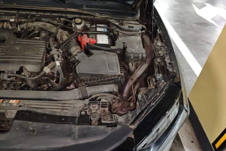 Used Ford Mondeo 2022 EcoBoost 245 Luxury Model Engine Bay Left