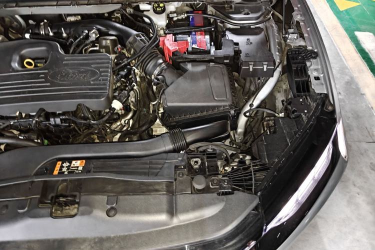 Used Ford Mondeo 2022 EcoBoost 245 ST-Line Engine Bay Left