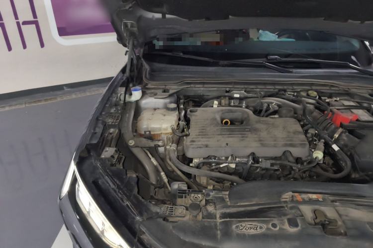 Used Ford Mondeo 2022 EcoBoost 245 Luxury Model Engine Bay Right