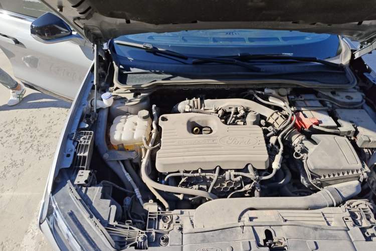 Used Ford Mondeo 2022 Facelifted EcoBoost 245 Ultimate Edition Engine Bay Right