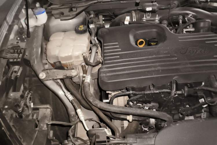 Used Ford Mondeo 2022 EcoBoost 245 Luxury Model Engine Bay Right