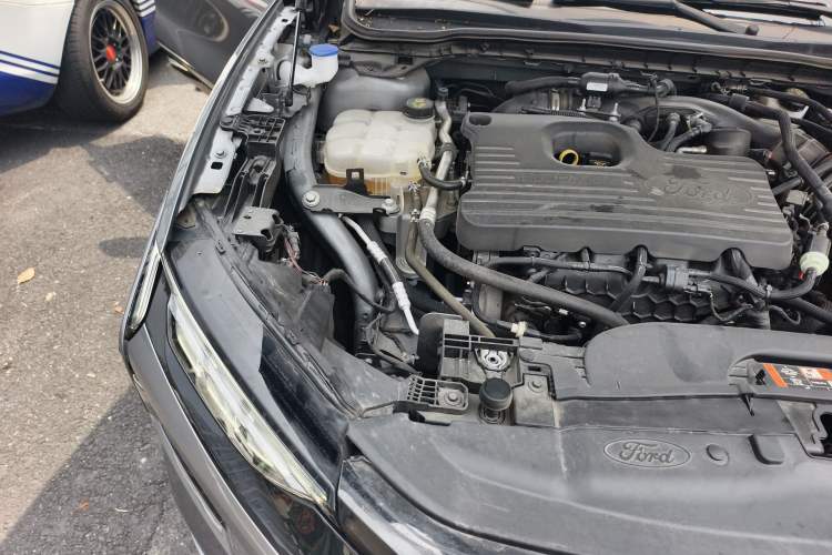 Used Ford Mondeo 2022 Restyled EcoBoost 245 Luxury Version Engine Bay Right